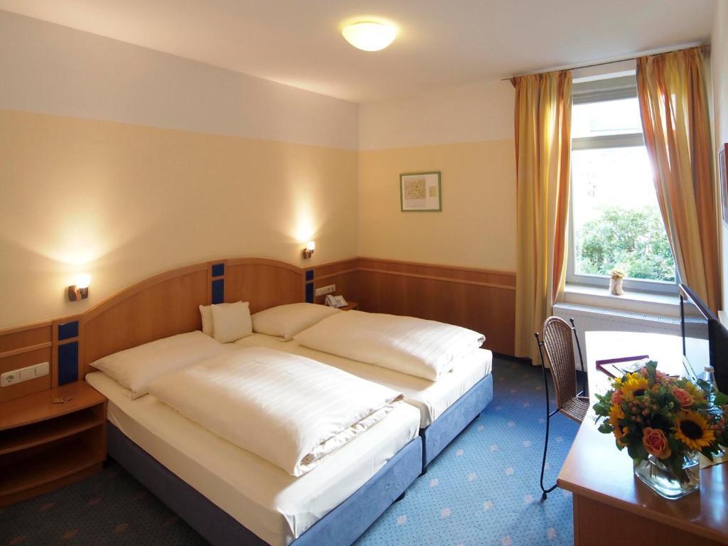 Forsthaus Bergedorf Hotell Hamburg-Harburg Rum bild