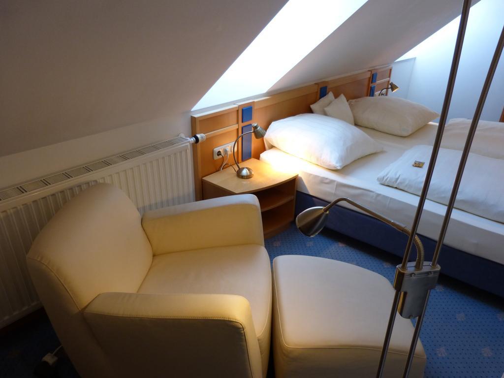 Forsthaus Bergedorf Hotell Hamburg-Harburg Rum bild