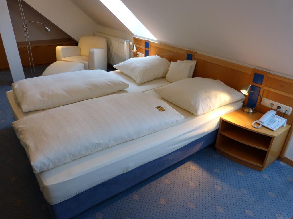 Forsthaus Bergedorf Hotell Hamburg-Harburg Rum bild