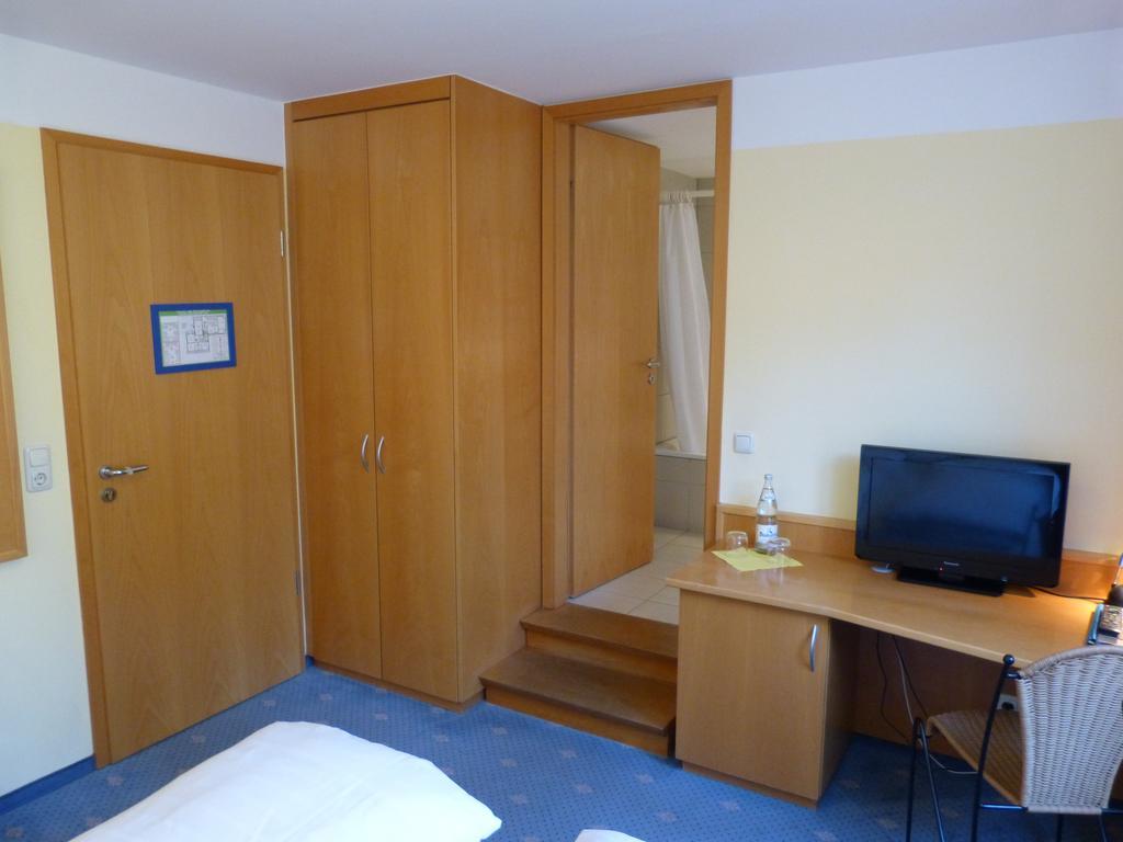 Forsthaus Bergedorf Hotell Hamburg-Harburg Rum bild