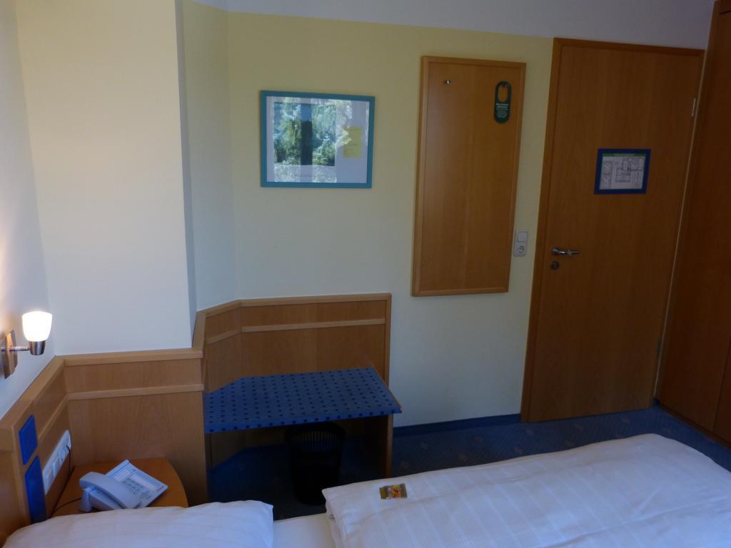 Forsthaus Bergedorf Hotell Hamburg-Harburg Rum bild